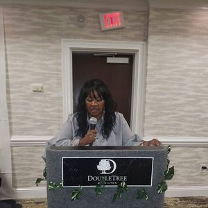 Meet your Posher, Addie